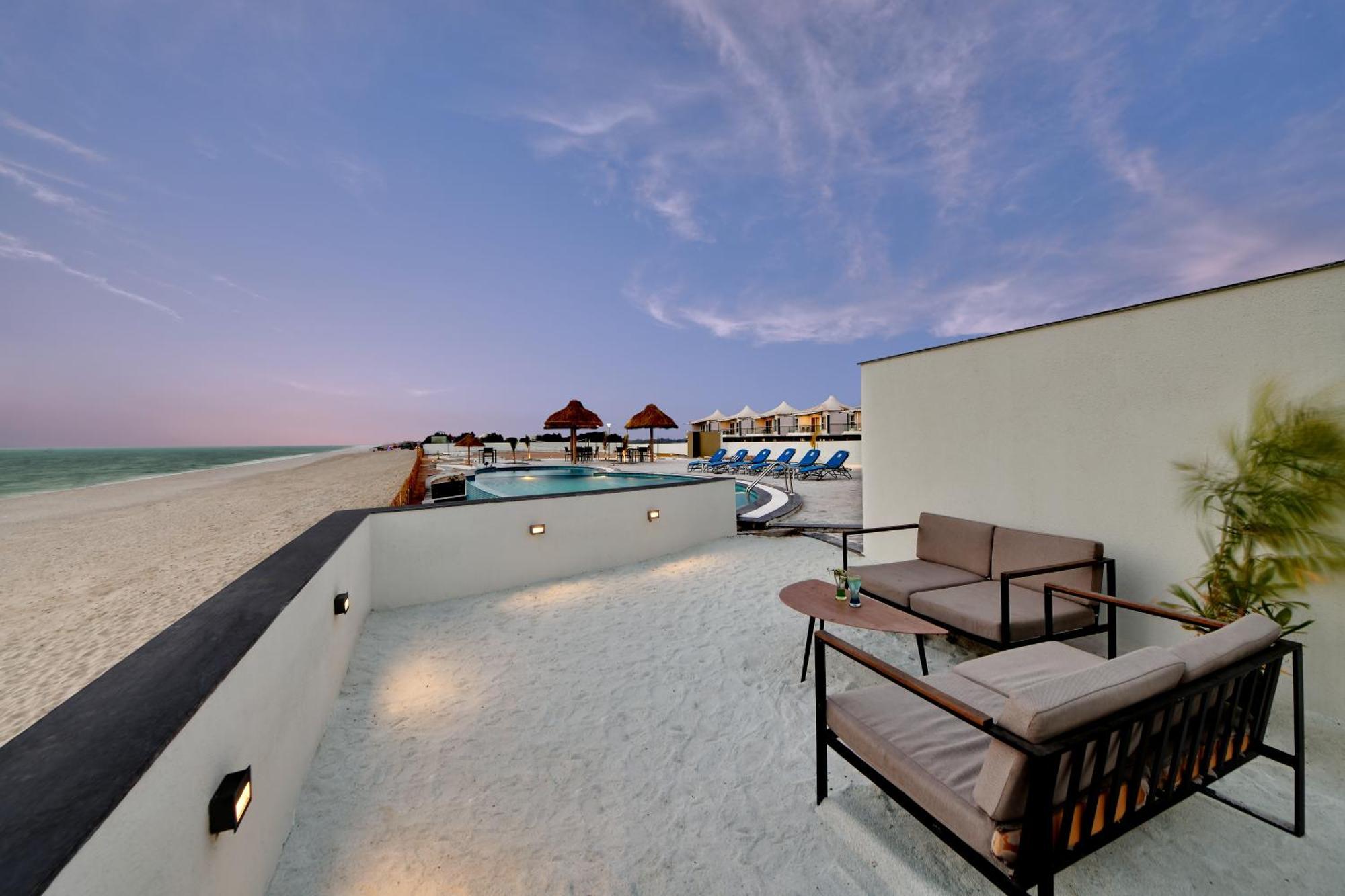 The Fern Leo Beach Resort , Madhavpur Порбандар Экстерьер фото