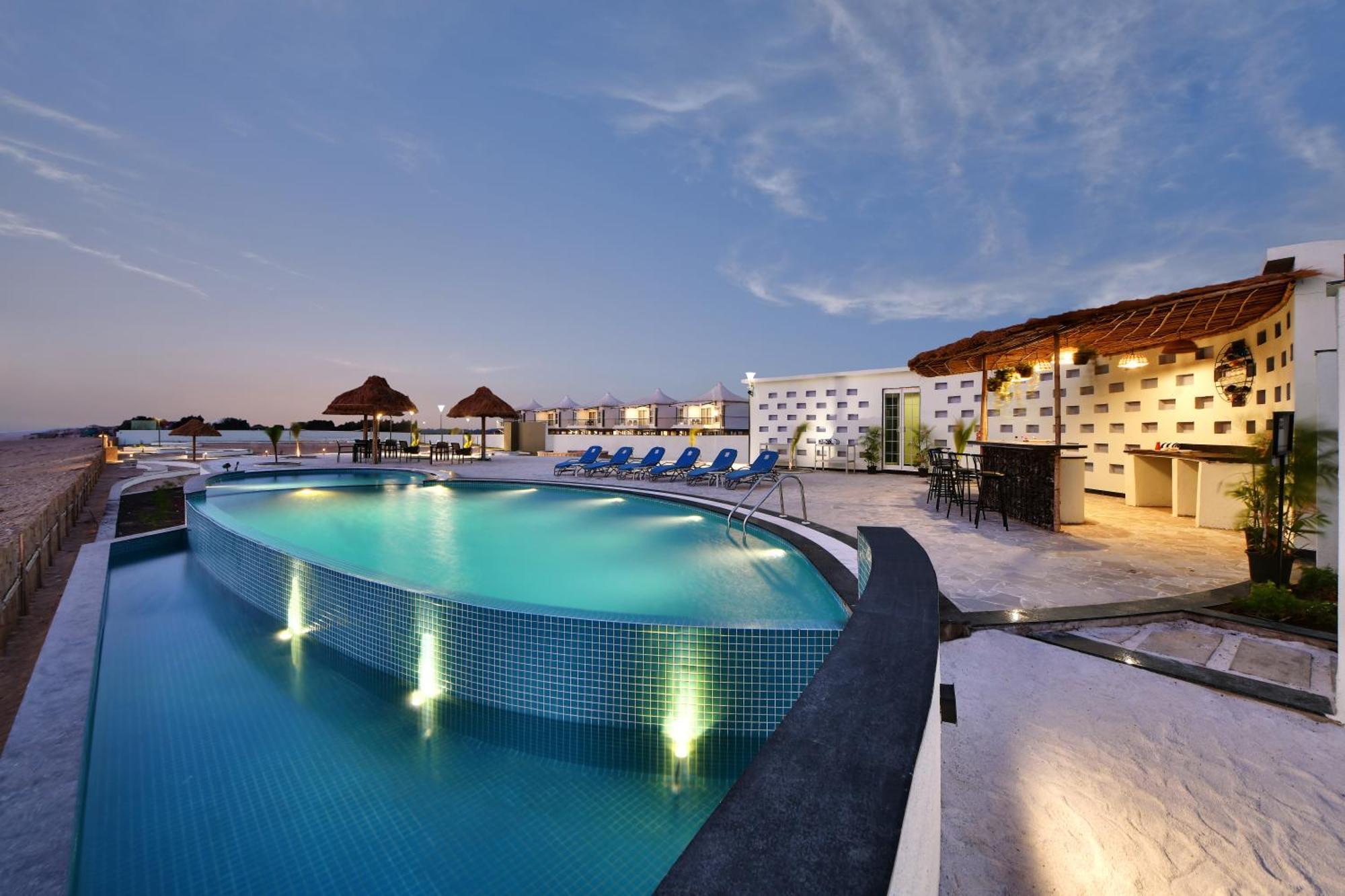 The Fern Leo Beach Resort , Madhavpur Порбандар Экстерьер фото