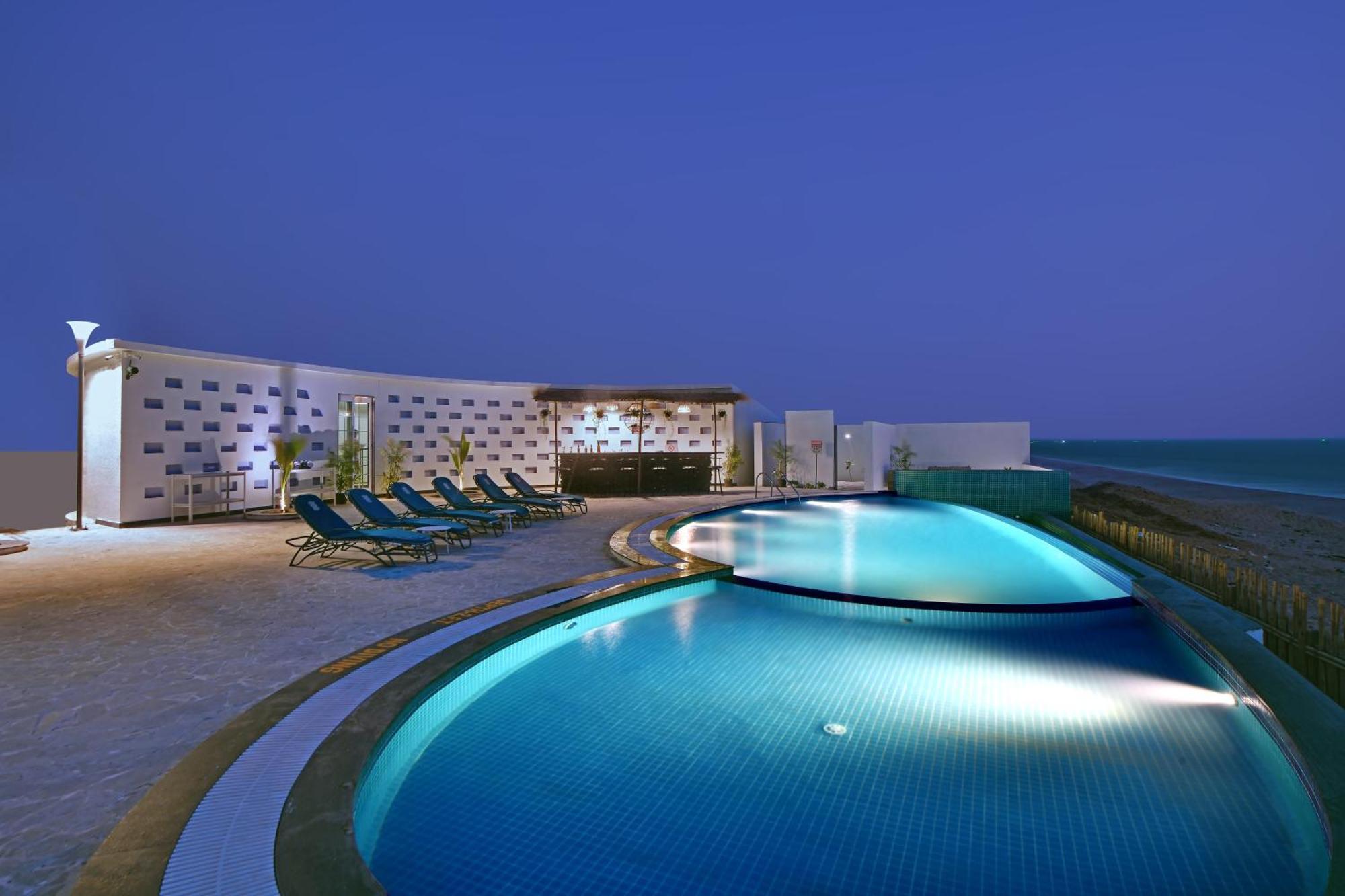 The Fern Leo Beach Resort , Madhavpur Порбандар Экстерьер фото